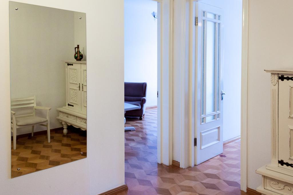 Apartment Janashia 第比利斯 外观 照片
